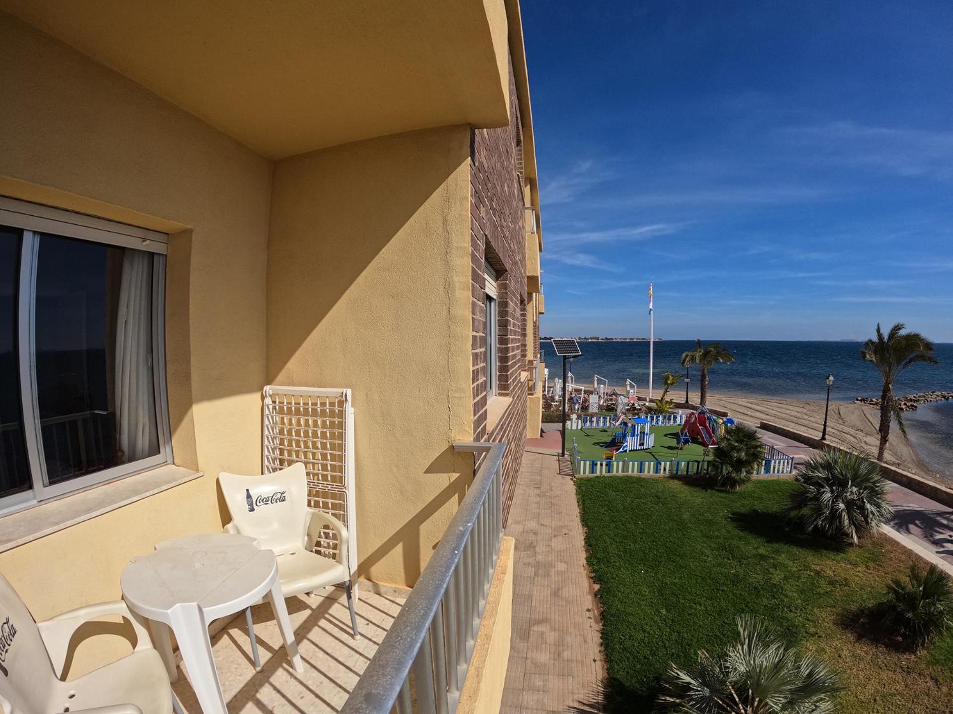 Apartamentos La Encarnacion I Los Alcázares Exteriör bild
